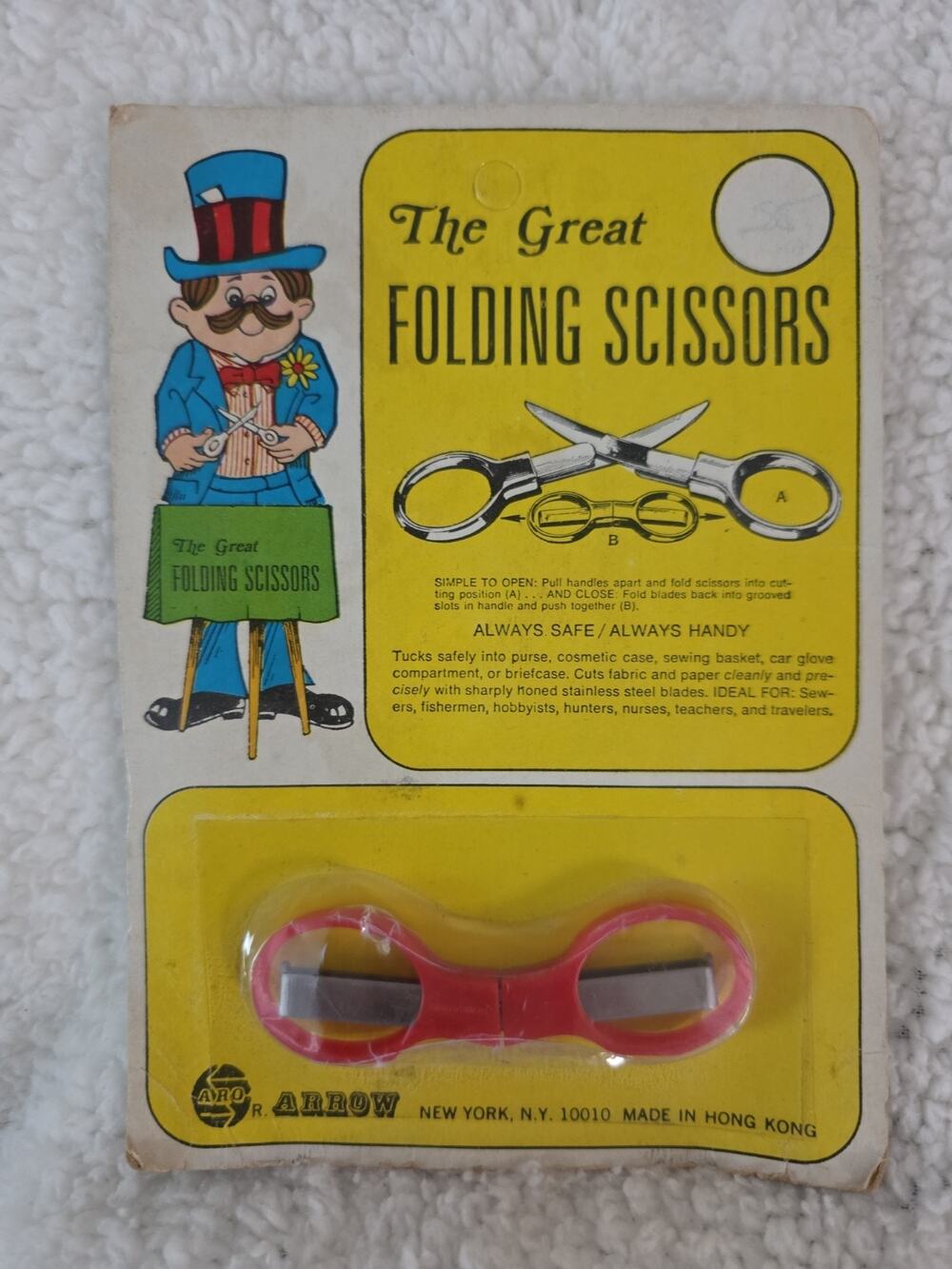 RARE Vintage Aro The Great Folding Scissors Red Retro Novelty Gift Hong Kong NIP